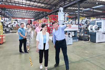 同心聚力促發(fā)展 雙流區(qū)2024年第三次統(tǒng)戰(zhàn)部部長(zhǎng)與民營(yíng)經(jīng)濟(jì)代表人士“面對(duì)面”技術(shù)交流活動(dòng)圓滿(mǎn)舉行